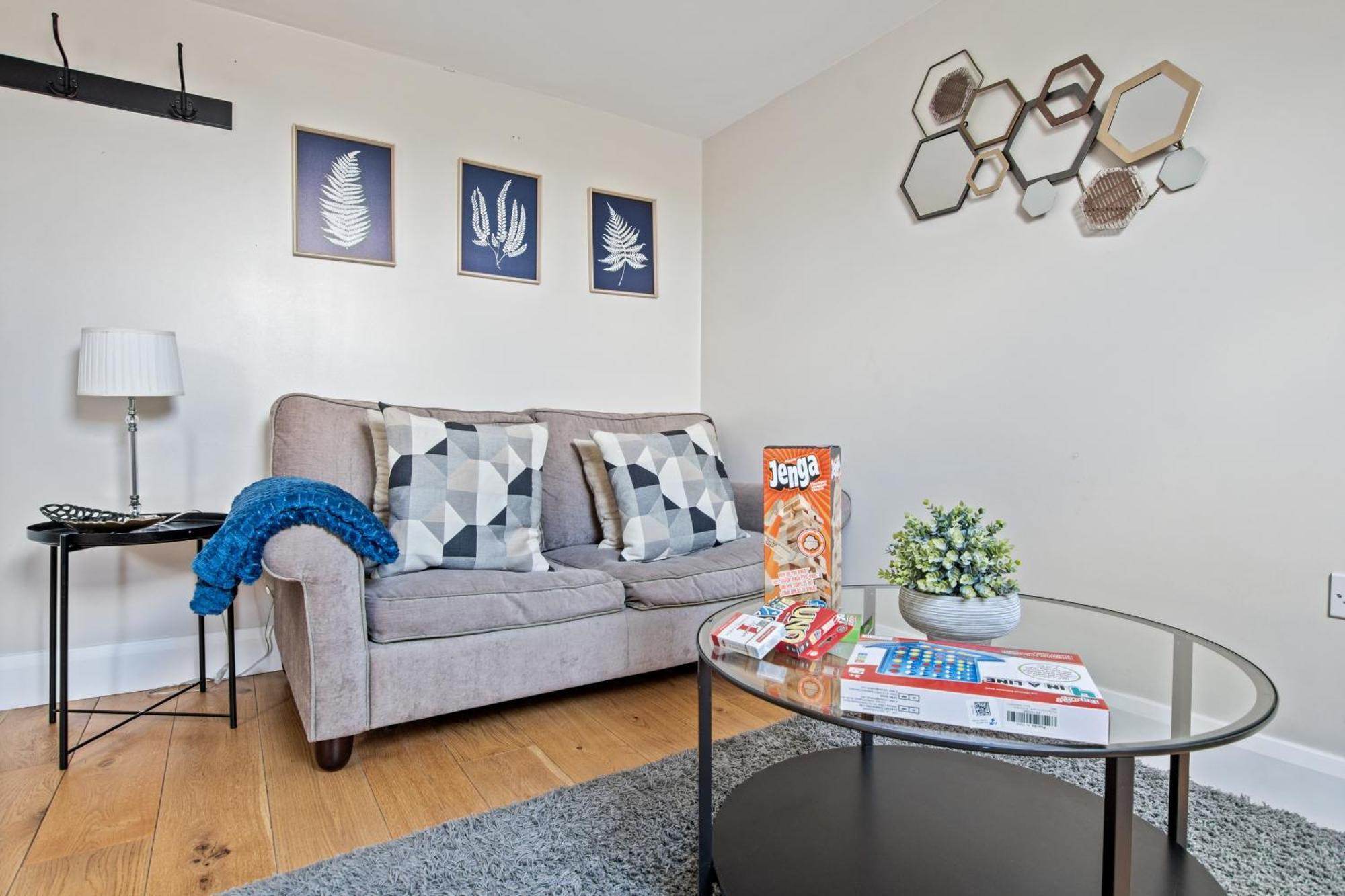 Central And Cosy Brockenhurst Flat Buitenkant foto